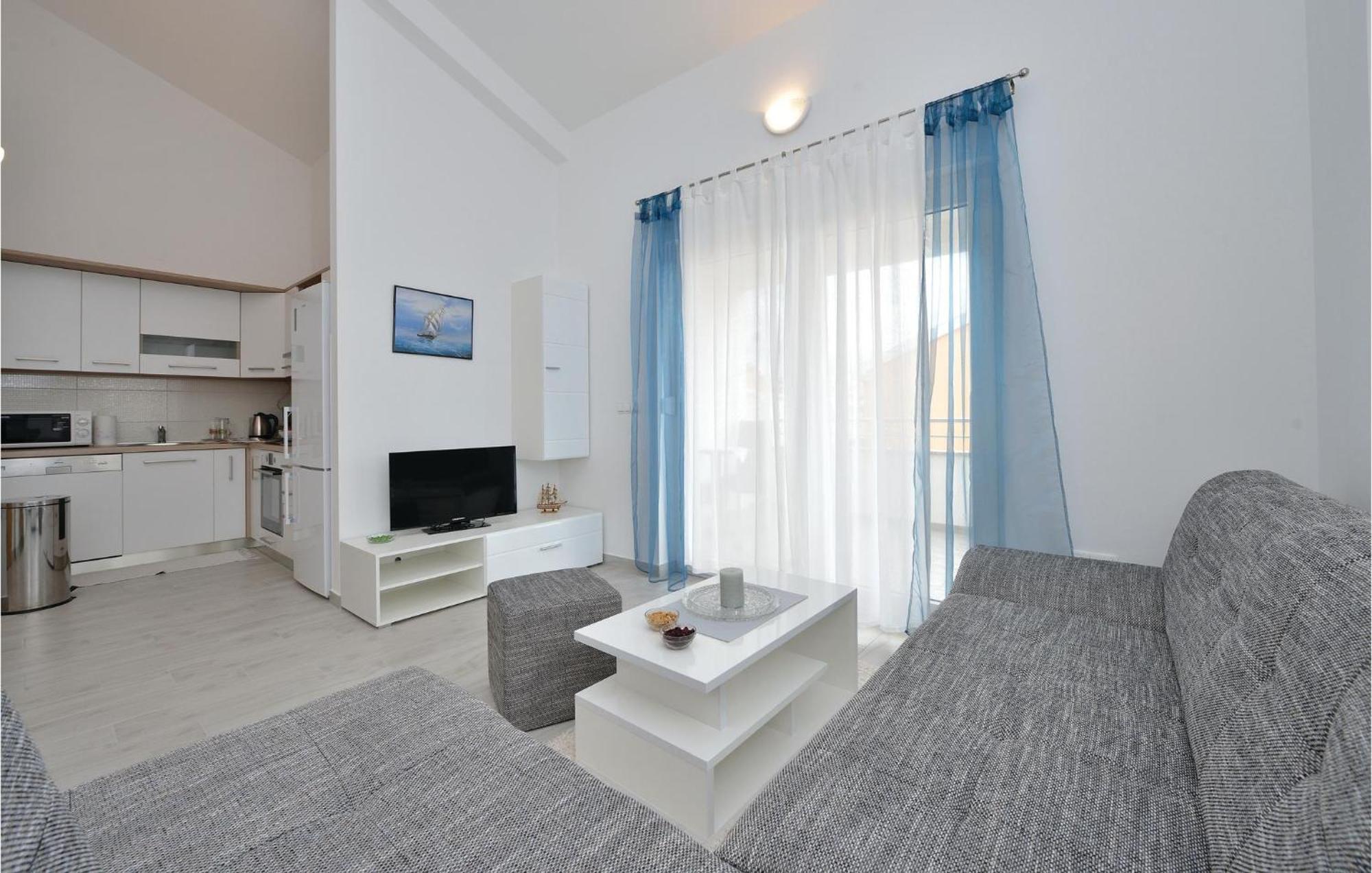 Nice Apartment In Vrsi-Mulo With Wifi Kültér fotó