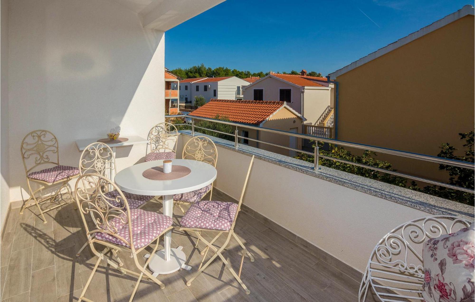 Nice Apartment In Vrsi-Mulo With Wifi Kültér fotó